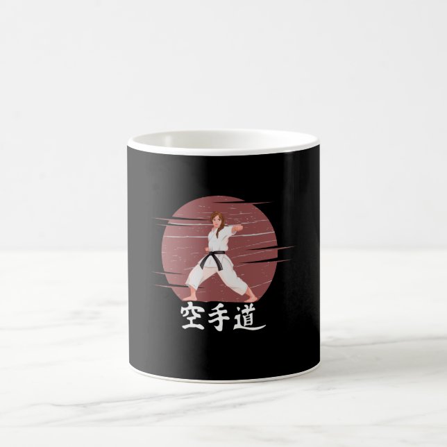 Karate Girl Martial Artist Dojo Kaffemugg (Center)