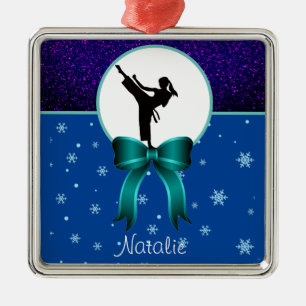 Karate Girls Glitter och Bow Snowflake Julgransprydnad Metall