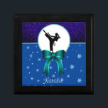 Karate Girls Glitter och Bow Snowflake Minnesask<br><div class="desc">Karate Girls Glitter och Bow Snowflake-design med namn i din underordnade personlig i ett elegant-teckensnitt.</div>