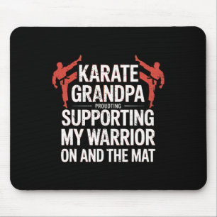 Karate Grandpa som stöder min morfar Musmatta