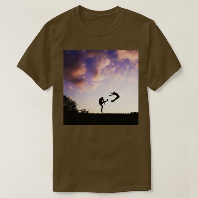 Karate kick by the dusk 1 t shirt (Design framsida)