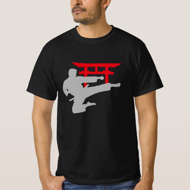 Karate Kick Torii Gate T Shirt (Framsida)