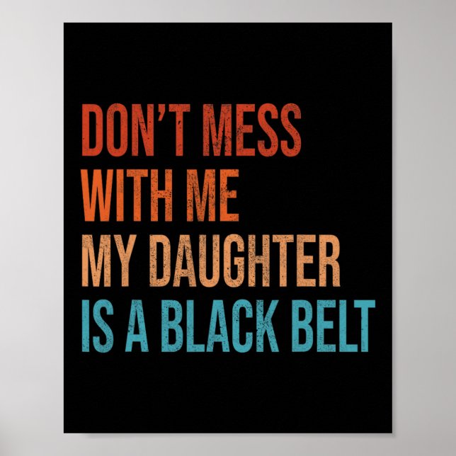 Karate Mamma min dotter är en martialkonst med sva Poster (Framsidan)