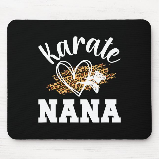 Karate Nana Leopard Karate Nana Grandma 1 Musmatta (Framsidan)