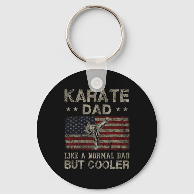 Karate Pappa Liksom En Normal Pappa Men Coolare Fa Nyckelring (Framsida)