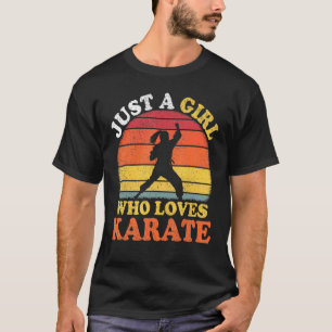 Karate Player Vintage Bara en flicka som Kärlek Ka T Shirt