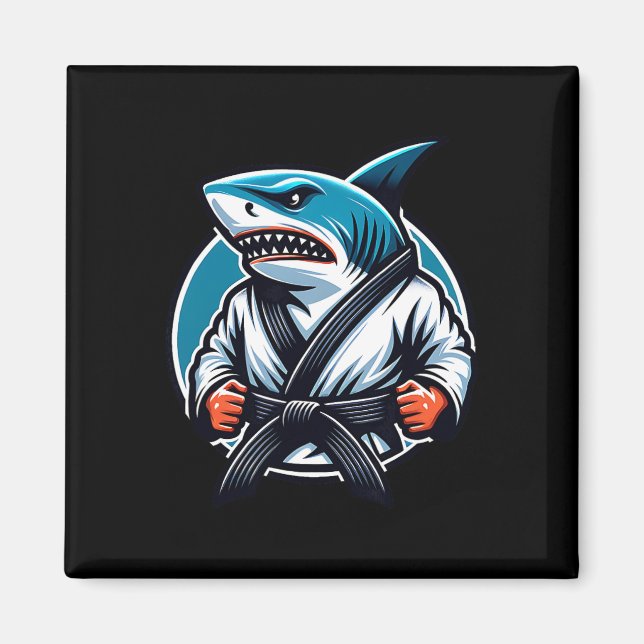 Karate Shark with Black Bälte Power Magnet (Framsidan)