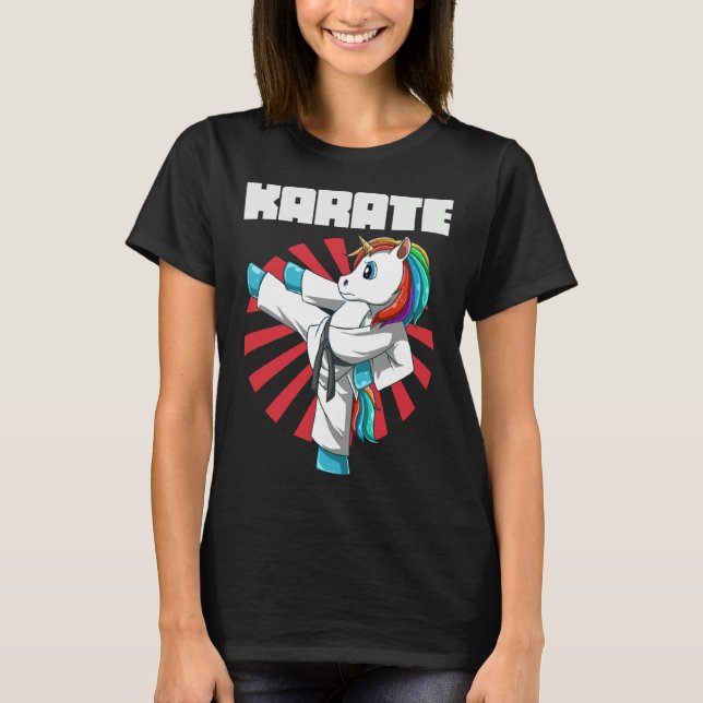 Karate Unicorn A  Unicorn Karate Fighter T Shirt (Framsida)