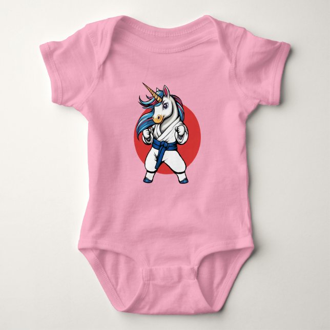Karate Unicorn The cutest fighter  T Shirt (Framsida)
