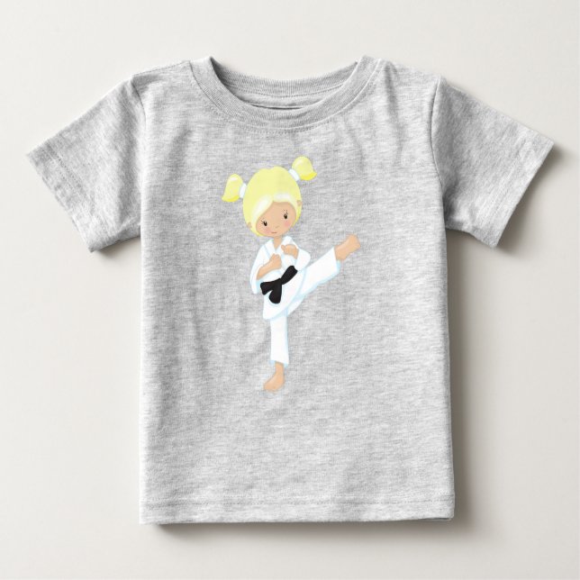 Karateflicka, Söt Flicka, Blondt Hår, Svart Bälte T Shirt (Framsida)