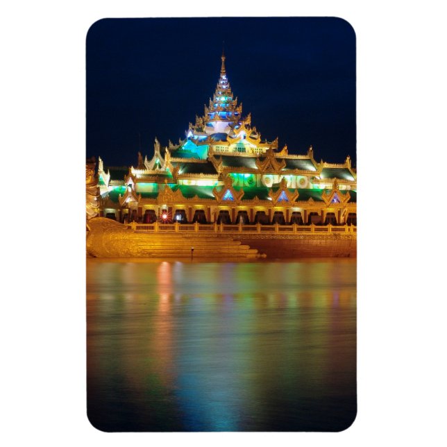 Karaweik Palace, Yangon, Myanmar Magnet (Vertikal)