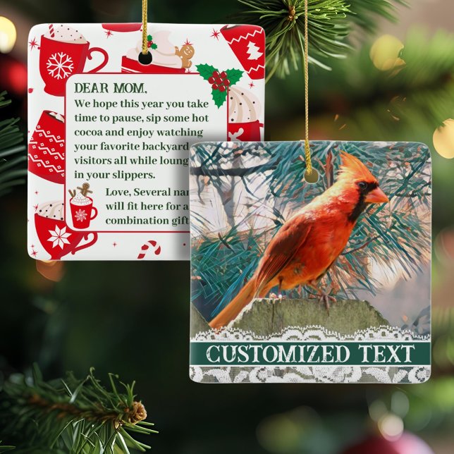 Kardinal i Gräs Träd Rustic-julprydnaden Julgransprydnad Keramik (A pretty ceramic cardinal square ornament with custom text on the back is personal and unique.)