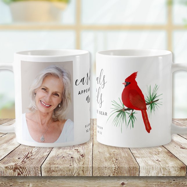 Kardinaler visas när Änglar är nära foto Kaffemugg (Skapare uppladdad)