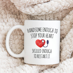 Kardiolog, HANDSOME TILLRÄCKLIGT FÖR ATT STOPPA HJ Kaffemugg