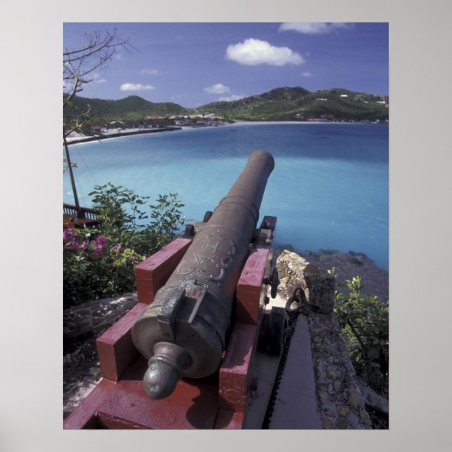 KARIBIEN, St. Barts, Kanon riktad mot St. Jeans vi Poster (Framsidan)