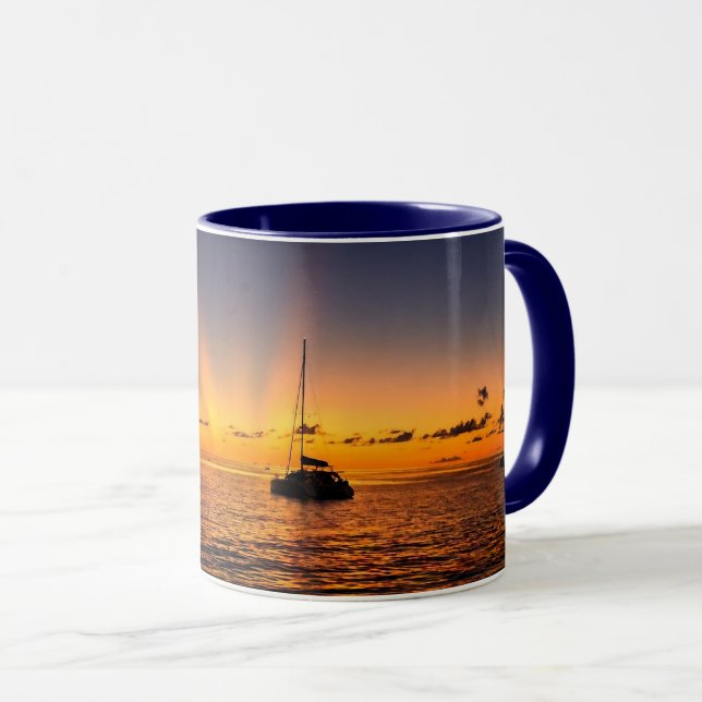 Karibisk solnedgångs-segelbåt kaffemugg (Framsida höger)