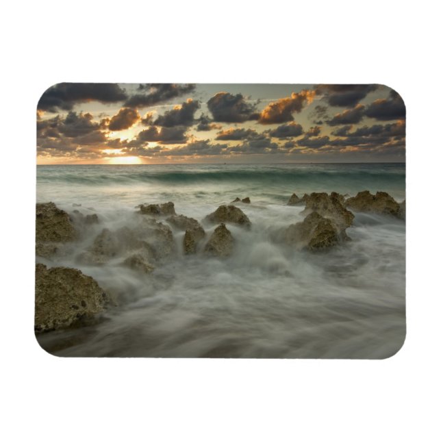 Karibiska havet, Caymanöarna.  Vågor kraschar 3 Magnet (Horisontell)