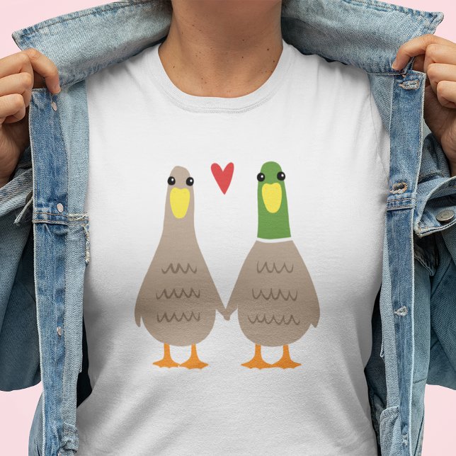 Kärlek Ankor Cute Valentine T Shirt (Skapare uppladdad)