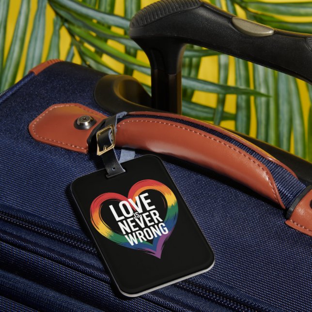 Kärlek är aldrig fel Pride Month LGBT Bagagebricka (Framsida Insitu 1)