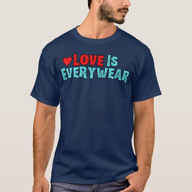 Kärlek är allestädes rolig t shirt (Framsida)