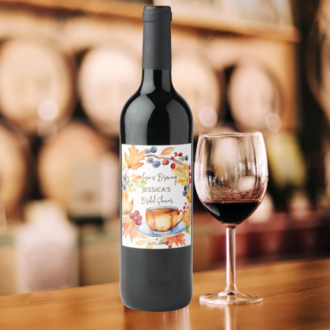 Kärlek är en möhippa för rasfall vinflaska etikett (Love is brewing fall themed bridal shower personalized wine bottle labels)