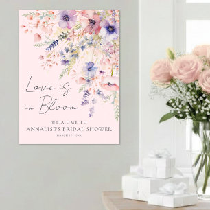 Kärlek är i blom Blush Rosa Blommig Bröllopsfest Poster