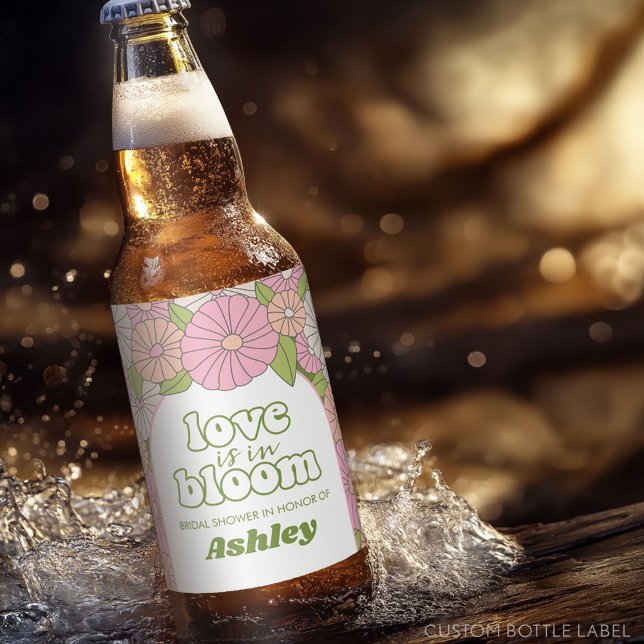 Kärlek är i Bloom - Boho Flowers Möhippa Ölflaska Etikett (Custom Party Beer Label - Wedding Anniversary)