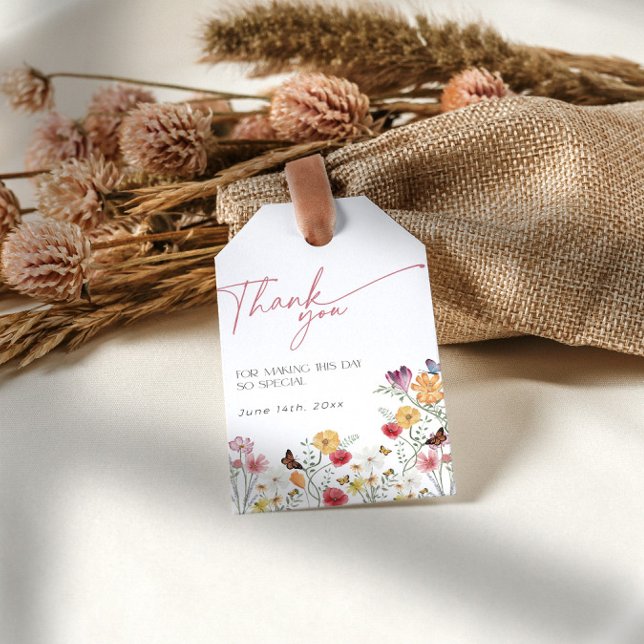 Kärlek är i Bloom med Butterflies Blommigt Tack Presentetikett (Wildflower thank you gift tags with butterflies)