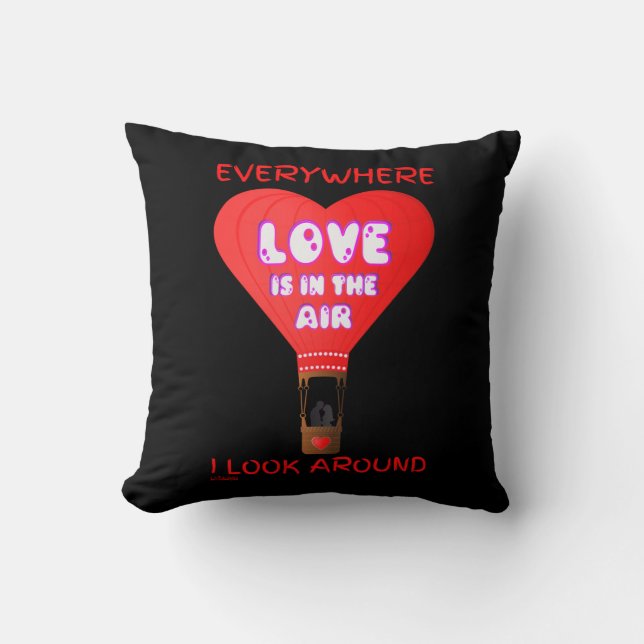 KÄRLEK ÄR I LUFT ÖVERALLT DÄR JAG SER UPP RUNT KUDDE (Framsida)