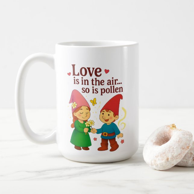Kärlek är i luften… likaså pollen kaffemugg (Med munk)