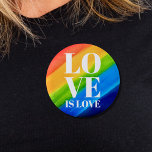 Kärlek är Kärlek Pride Rainbow Knapp<br><div class="desc">Det här Pridet Button är dekorerat med KÄRLEK IS KÄRLEK i fetstil,  vitt brev på en vattenfärgsbakgrund med rött,  orange,  gult,  grönt,  blått och lila. Ursprunglig vattenfärg © Michele Davies.</div>