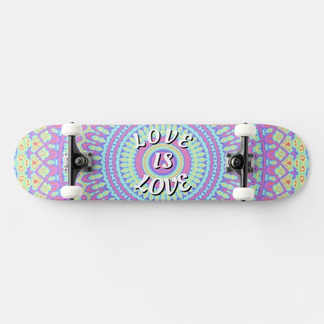 Kärlek Är Kärlek Pride Skateboard (Horz)
