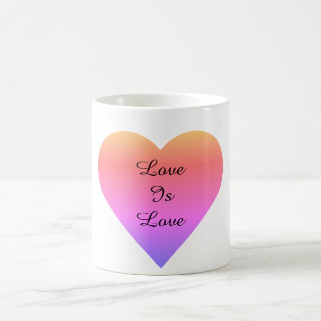 Kärlek är Kärlek Rainbow Heart Coffee Mugg (Center)