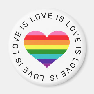 Kärlek är Kärlek Rainbow Heart Gay pride Magnet