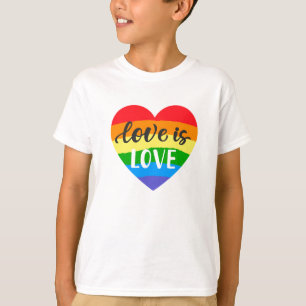 Kärlek är Kärlek Rainbow Heart T Shirt