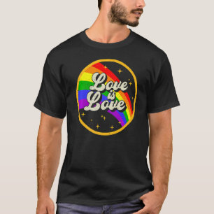 Kärlek är Kärlek Rainbow Lgbt Lesbisk Gay Bisexual T Shirt