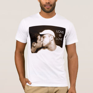 Kärlek är kärlekskjortan t-shirt