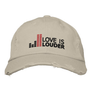 Kärlek är Louder Hat Broderad Keps