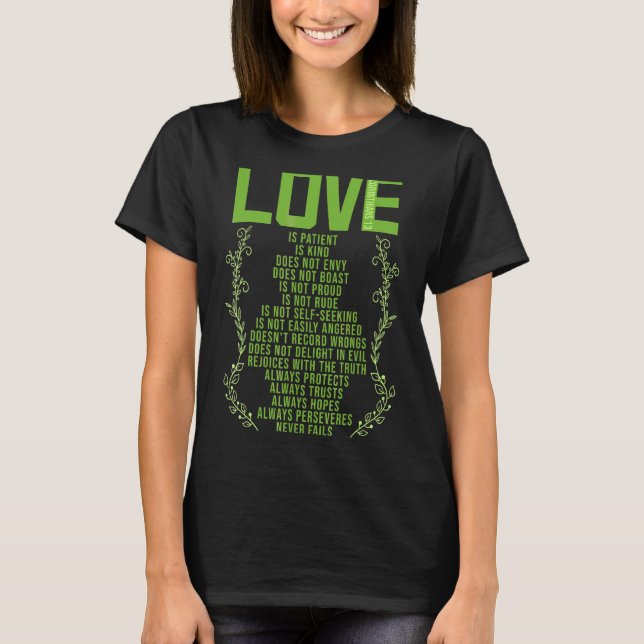 Kärlek är patient 1 korintianer 13 kristna t shirt (Framsida)