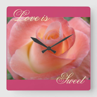 Kärlek är söta gåvor Rosa väggur Rose Deco