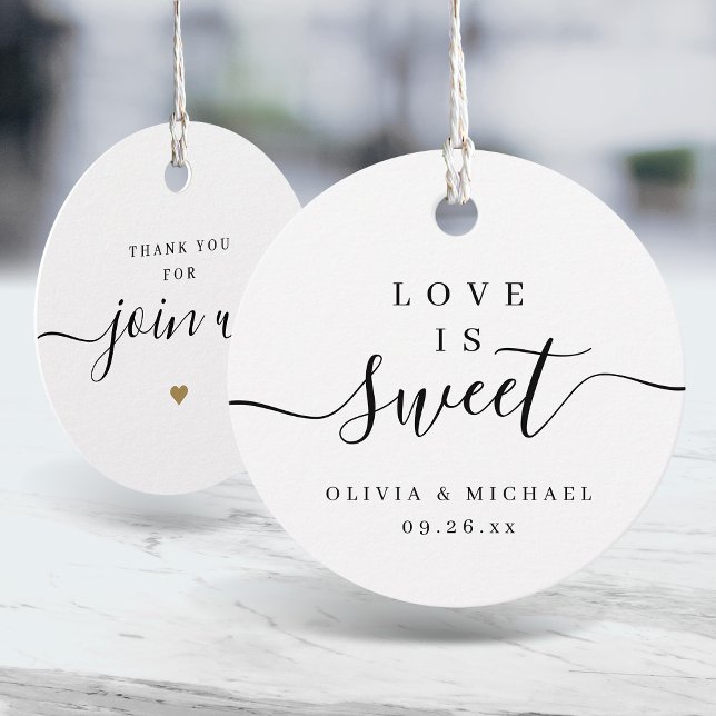 Kärlek är sött bröllop gåvor etiketter (Simple elegant script love is sweet wedding favor tags)