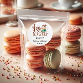 Kärlek är sött kaffe hjärta kalligrafi runt klistermärke
