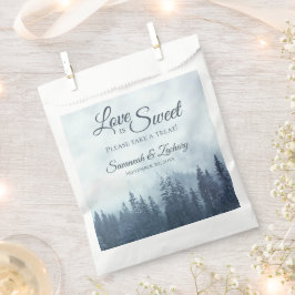 Kärlek är Sweet Rustic Blue Gräs Träd Bröllop