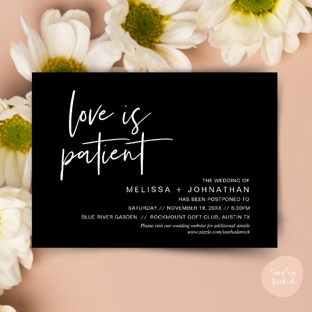 Kärlek är tålmodig, ändra bröllop-datum inbjudningar (Minimalist, Love is patient, Romantic Wedding Change the new date card PDF in Classy Black)