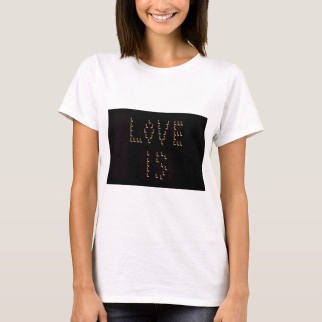 Kärlek är tee shirt (Framsida)
