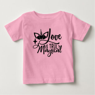 Kärlek är verkligen magisk enhörning rosa baby t shirt