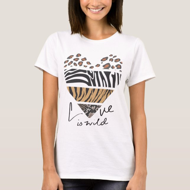 "Kärlek är Vild" Hjärtform Vilden Päls Mönster T Shirt (Framsida)
