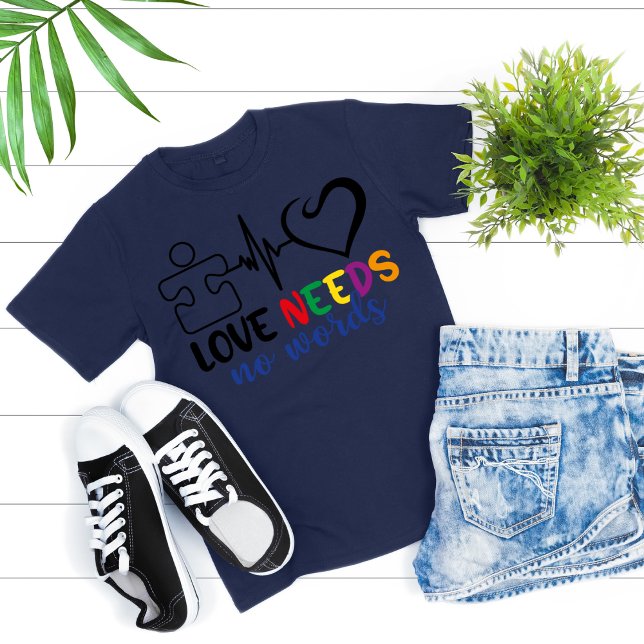 Kärlek behöver ingen Ord, autismens medvetenhet T Shirt (Skapare uppladdad)