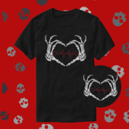 Kärlek bortom Skull Hjärtat Händer med hjärtslag T Shirt