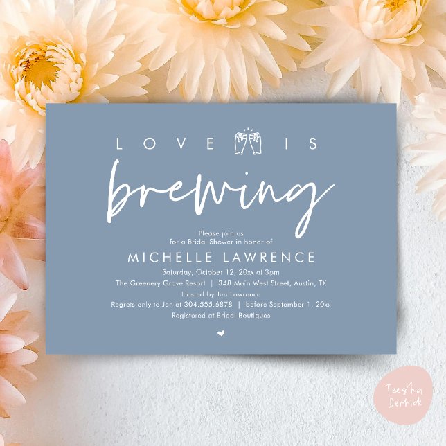 Kärlek breder ut sig, underbar Möhippa Beer Party Inbjudningar (Love is brewing, Gorgeous Bridal Shower Beer Party modern Invitation card pdf in dusty blue)